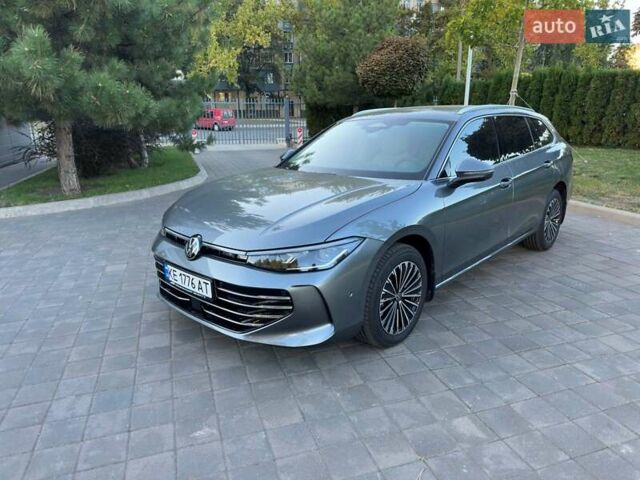 Серый Фольксваген Пассат, объемом двигателя 1.98 л и пробегом 5 тыс. км за 45970 $, фото 1 на Automoto.ua