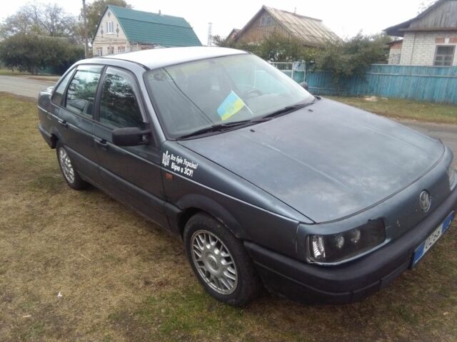 Синий Фольксваген Пассат, объемом двигателя 1.8 л и пробегом 347 тыс. км за 970 $, фото 1 на Automoto.ua