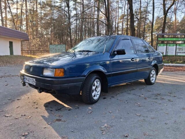 Синій Фольксваген Пассат, об'ємом двигуна 1.6 л та пробігом 10 тис. км за 1500 $, фото 1 на Automoto.ua