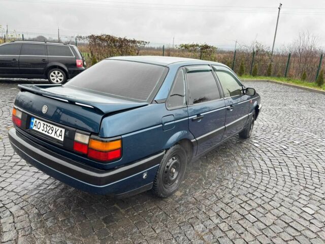 Синій Фольксваген Пассат, об'ємом двигуна 1.8 л та пробігом 300 тис. км за 950 $, фото 1 на Automoto.ua