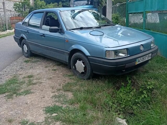 Синій Фольксваген Пассат, об'ємом двигуна 1.8 л та пробігом 300 тис. км за 1096 $, фото 1 на Automoto.ua