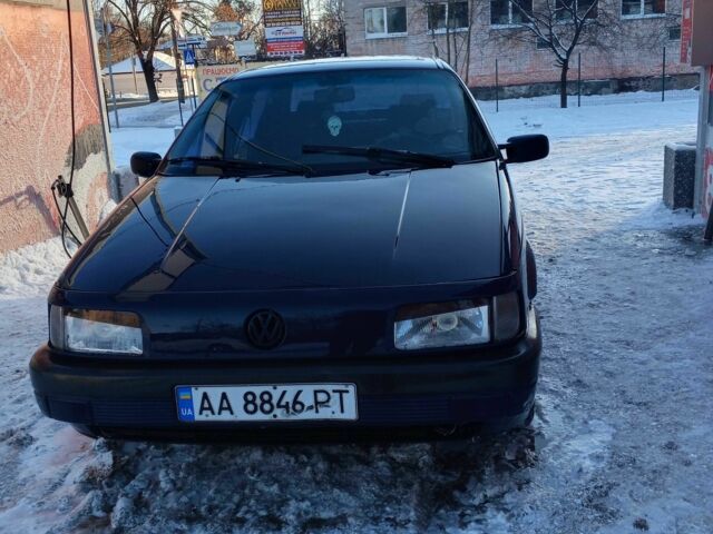 Синий Фольксваген Пассат, объемом двигателя 1.8 л и пробегом 500 тыс. км за 1744 $, фото 1 на Automoto.ua