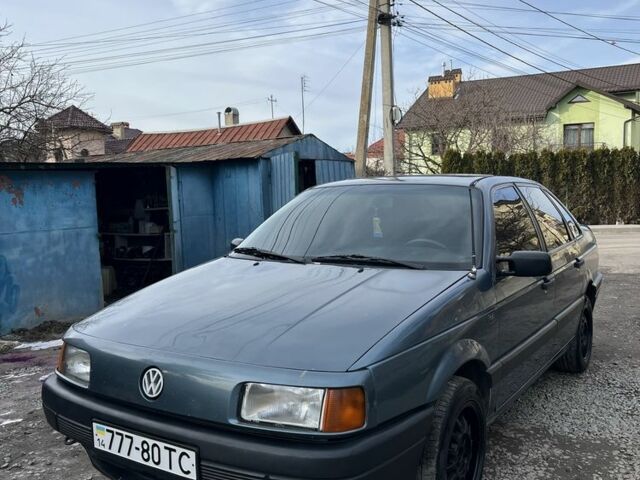 Синий Фольксваген Пассат, объемом двигателя 1.8 л и пробегом 500 тыс. км за 1700 $, фото 1 на Automoto.ua