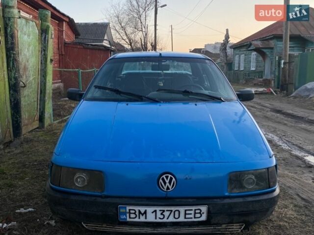 Синий Фольксваген Пассат, объемом двигателя 1.6 л и пробегом 200 тыс. км за 1200 $, фото 1 на Automoto.ua