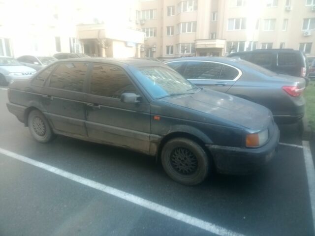 Синій Фольксваген Пассат, об'ємом двигуна 1.8 л та пробігом 400 тис. км за 1800 $, фото 1 на Automoto.ua