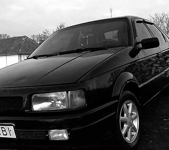 Синий Фольксваген Пассат, объемом двигателя 1.8 л и пробегом 0 тыс. км за 1300 $, фото 1 на Automoto.ua