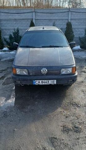 Синій Фольксваген Пассат, об'ємом двигуна 1.78 л та пробігом 400 тис. км за 800 $, фото 1 на Automoto.ua