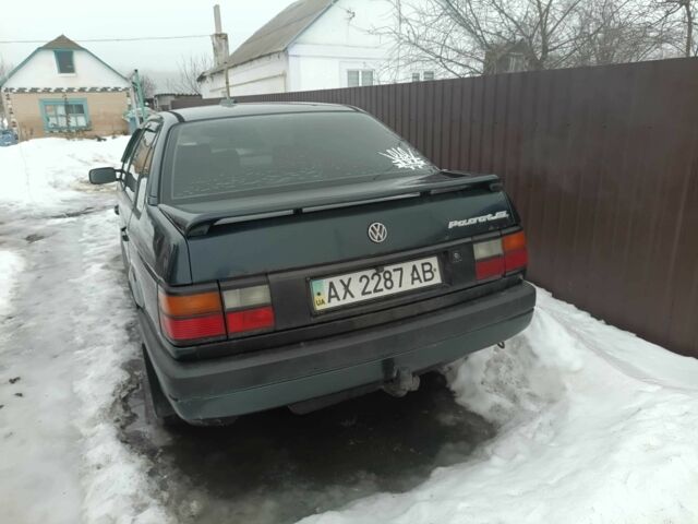 Синій Фольксваген Пассат, об'ємом двигуна 2 л та пробігом 350 тис. км за 1623 $, фото 1 на Automoto.ua