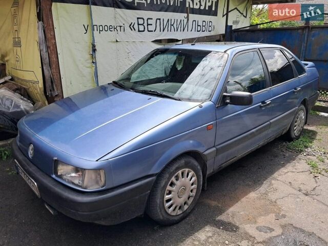Синій Фольксваген Пассат, об'ємом двигуна 1.8 л та пробігом 380 тис. км за 1199 $, фото 1 на Automoto.ua