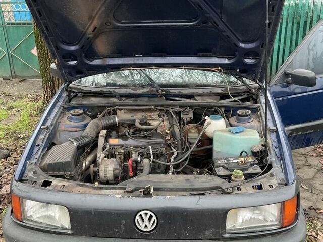 Синий Фольксваген Пассат, объемом двигателя 0 л и пробегом 426 тыс. км за 1375 $, фото 1 на Automoto.ua