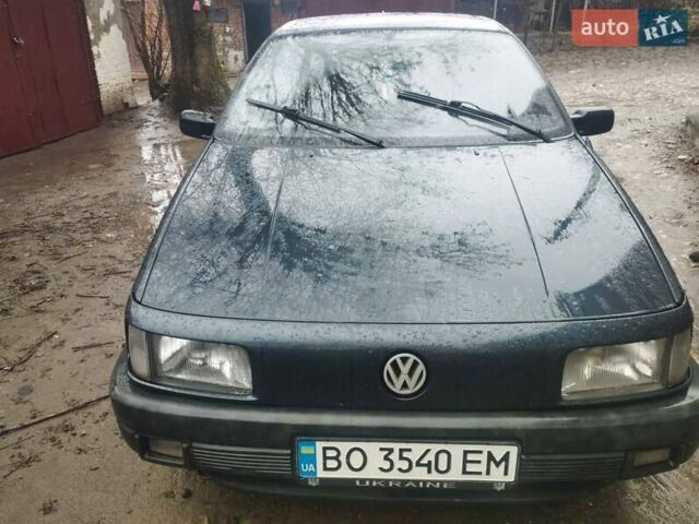 Синий Фольксваген Пассат, объемом двигателя 1.78 л и пробегом 237 тыс. км за 2500 $, фото 1 на Automoto.ua