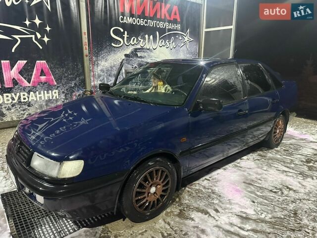 Синій Фольксваген Пассат, об'ємом двигуна 1.9 л та пробігом 150 тис. км за 2200 $, фото 1 на Automoto.ua