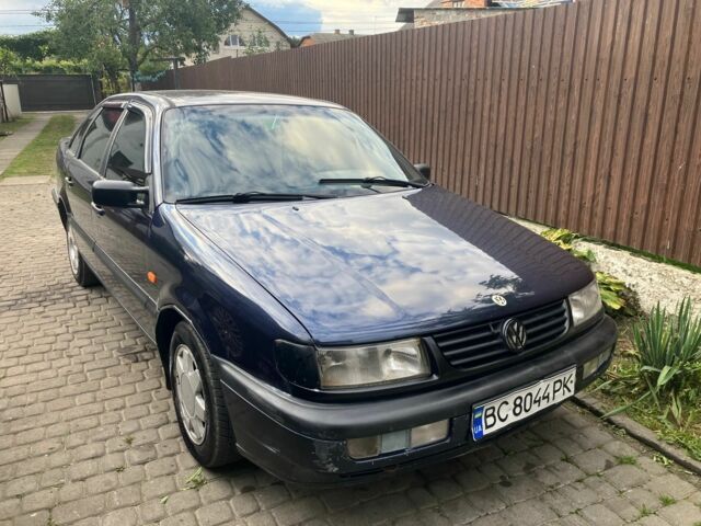 Синій Фольксваген Пассат, об'ємом двигуна 1.8 л та пробігом 340 тис. км за 1990 $, фото 1 на Automoto.ua