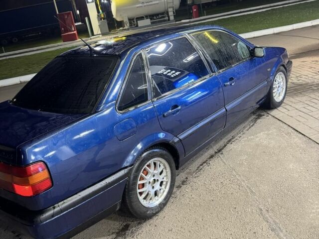 Синий Фольксваген Пассат, объемом двигателя 1.8 л и пробегом 1 тыс. км за 1650 $, фото 1 на Automoto.ua