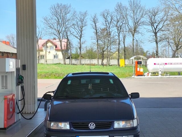 Синій Фольксваген Пассат, об'ємом двигуна 1.8 л та пробігом 359 тис. км за 2200 $, фото 1 на Automoto.ua