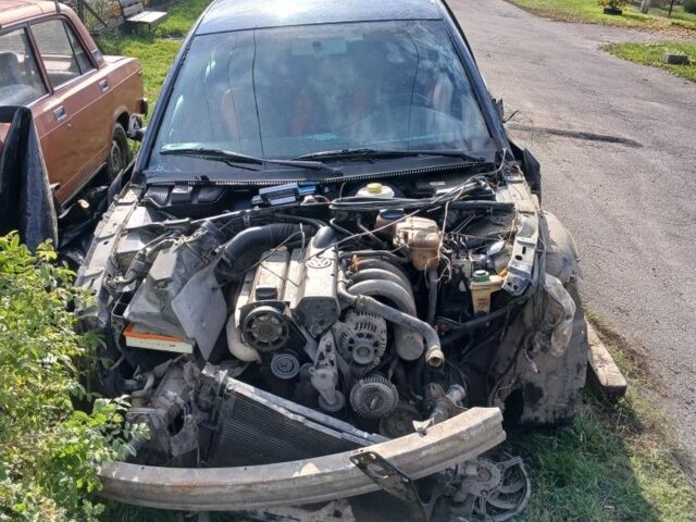 Синий Фольксваген Пассат, объемом двигателя 0 л и пробегом 300 тыс. км за 800 $, фото 1 на Automoto.ua