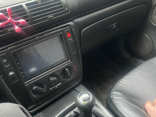 Синий Фольксваген Пассат, объемом двигателя 1.9 л и пробегом 427 тыс. км за 3500 $, фото 1 на Automoto.ua