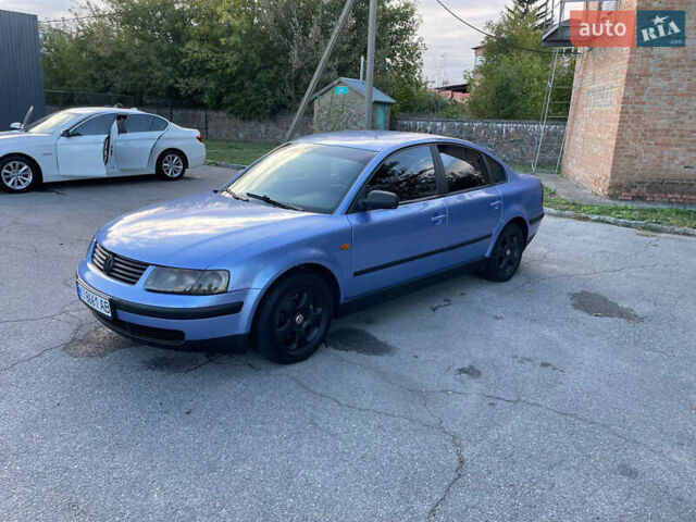 Синий Фольксваген Пассат, объемом двигателя 1.78 л и пробегом 355 тыс. км за 4800 $, фото 1 на Automoto.ua