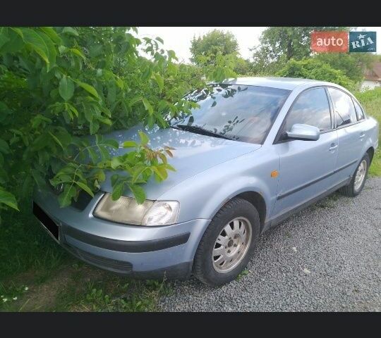 Синий Фольксваген Пассат, объемом двигателя 0 л и пробегом 465 тыс. км за 2300 $, фото 1 на Automoto.ua