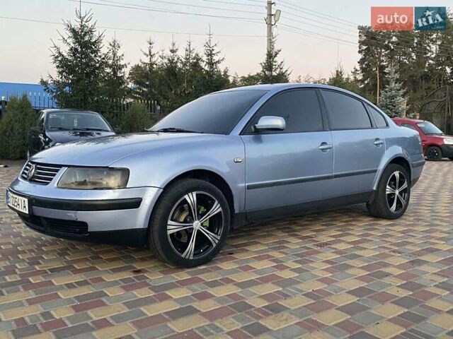 Синий Фольксваген Пассат, объемом двигателя 1.9 л и пробегом 390 тыс. км за 2400 $, фото 1 на Automoto.ua
