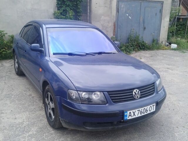 Синій Фольксваген Пассат, об'ємом двигуна 1.8 л та пробігом 400 тис. км за 4000 $, фото 1 на Automoto.ua