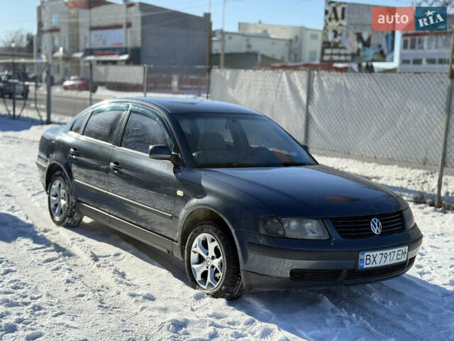 Синий Фольксваген Пассат, объемом двигателя 1.78 л и пробегом 270 тыс. км за 2800 $, фото 1 на Automoto.ua