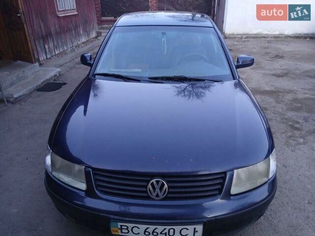Синій Фольксваген Пассат, об'ємом двигуна 1.8 л та пробігом 409 тис. км за 2500 $, фото 1 на Automoto.ua