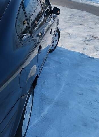 Синий Фольксваген Пассат, объемом двигателя 1.9 л и пробегом 426 тыс. км за 3000 $, фото 1 на Automoto.ua