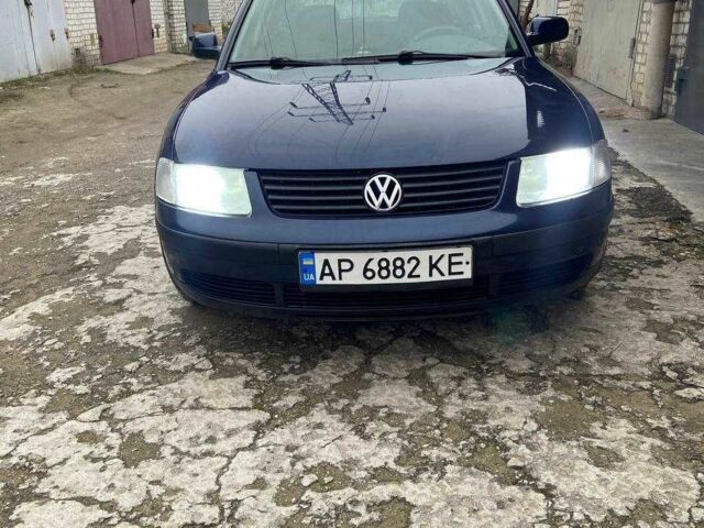 Синий Фольксваген Пассат, объемом двигателя 1.8 л и пробегом 351 тыс. км за 3400 $, фото 1 на Automoto.ua