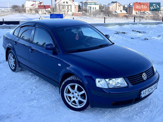 Синій Фольксваген Пассат, об'ємом двигуна 1.8 л та пробігом 274 тис. км за 3250 $, фото 1 на Automoto.ua