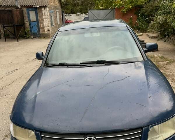 Синий Фольксваген Пассат, объемом двигателя 1.8 л и пробегом 328 тыс. км за 2600 $, фото 1 на Automoto.ua