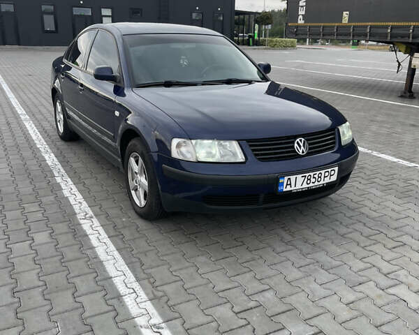 Синій Фольксваген Пассат, об'ємом двигуна 1.78 л та пробігом 276 тис. км за 4300 $, фото 1 на Automoto.ua