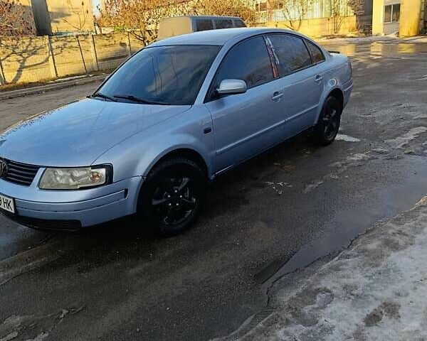 Синий Фольксваген Пассат, объемом двигателя 1.9 л и пробегом 408 тыс. км за 3000 $, фото 1 на Automoto.ua