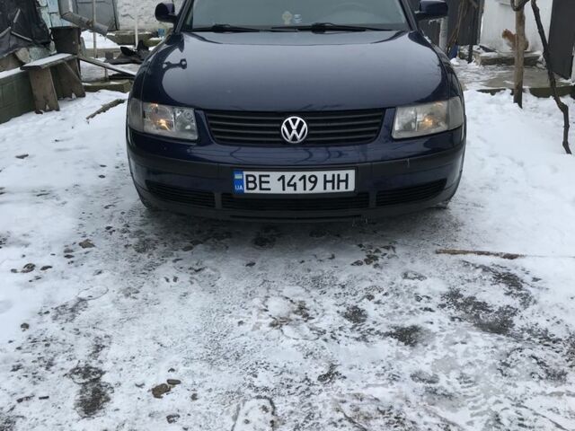 Синий Фольксваген Пассат, объемом двигателя 1.6 л и пробегом 267 тыс. км за 3650 $, фото 1 на Automoto.ua