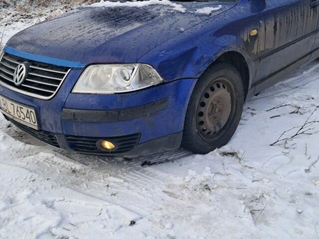 Синий Фольксваген Пассат, объемом двигателя 1.9 л и пробегом 430 тыс. км за 2350 $, фото 1 на Automoto.ua