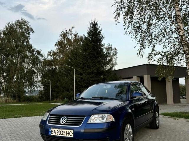 Синий Фольксваген Пассат, объемом двигателя 1.9 л и пробегом 370 тыс. км за 3200 $, фото 1 на Automoto.ua