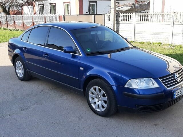 Синий Фольксваген Пассат, объемом двигателя 0 л и пробегом 370 тыс. км за 4010 $, фото 1 на Automoto.ua