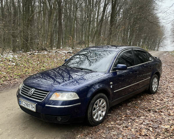 Синий Фольксваген Пассат, объемом двигателя 1.78 л и пробегом 290 тыс. км за 4750 $, фото 1 на Automoto.ua