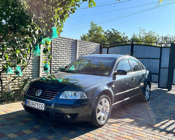 Синий Фольксваген Пассат, объемом двигателя 1.9 л и пробегом 500 тыс. км за 4500 $, фото 1 на Automoto.ua