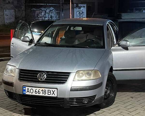 Синий Фольксваген Пассат, объемом двигателя 1.9 л и пробегом 294 тыс. км за 4700 $, фото 1 на Automoto.ua