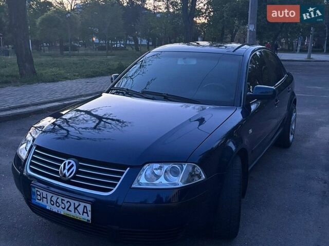 Синий Фольксваген Пассат, объемом двигателя 1.78 л и пробегом 409 тыс. км за 4299 $, фото 1 на Automoto.ua