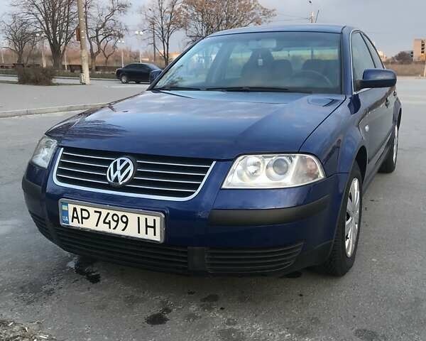 Синий Фольксваген Пассат, объемом двигателя 1.6 л и пробегом 200 тыс. км за 5800 $, фото 1 на Automoto.ua