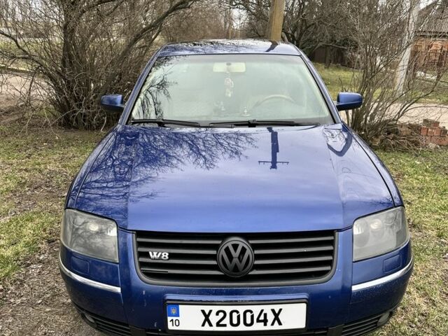 Синий Фольксваген Пассат, объемом двигателя 4 л и пробегом 250 тыс. км за 5200 $, фото 1 на Automoto.ua