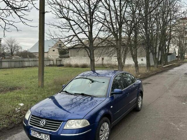 Синий Фольксваген Пассат, объемом двигателя 1.9 л и пробегом 380 тыс. км за 2300 $, фото 1 на Automoto.ua
