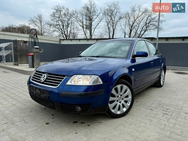 Синий Фольксваген Пассат, объемом двигателя 1.9 л и пробегом 216 тыс. км за 4850 $, фото 1 на Automoto.ua