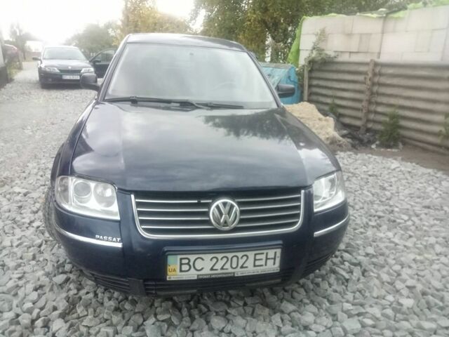 Синий Фольксваген Пассат, объемом двигателя 1.8 л и пробегом 200 тыс. км за 3000 $, фото 1 на Automoto.ua