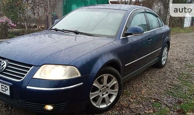 Синий Фольксваген Пассат, объемом двигателя 2.8 л и пробегом 200 тыс. км за 4900 $, фото 1 на Automoto.ua