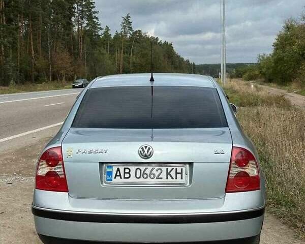 Синій Фольксваген Пассат, об'ємом двигуна 2 л та пробігом 195 тис. км за 5699 $, фото 1 на Automoto.ua