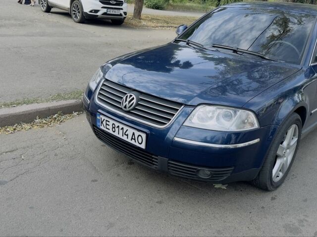 Синий Фольксваген Пассат, объемом двигателя 2.8 л и пробегом 243 тыс. км за 5500 $, фото 1 на Automoto.ua