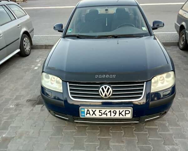 Синій Фольксваген Пассат, об'ємом двигуна 1.6 л та пробігом 263 тис. км за 5000 $, фото 1 на Automoto.ua